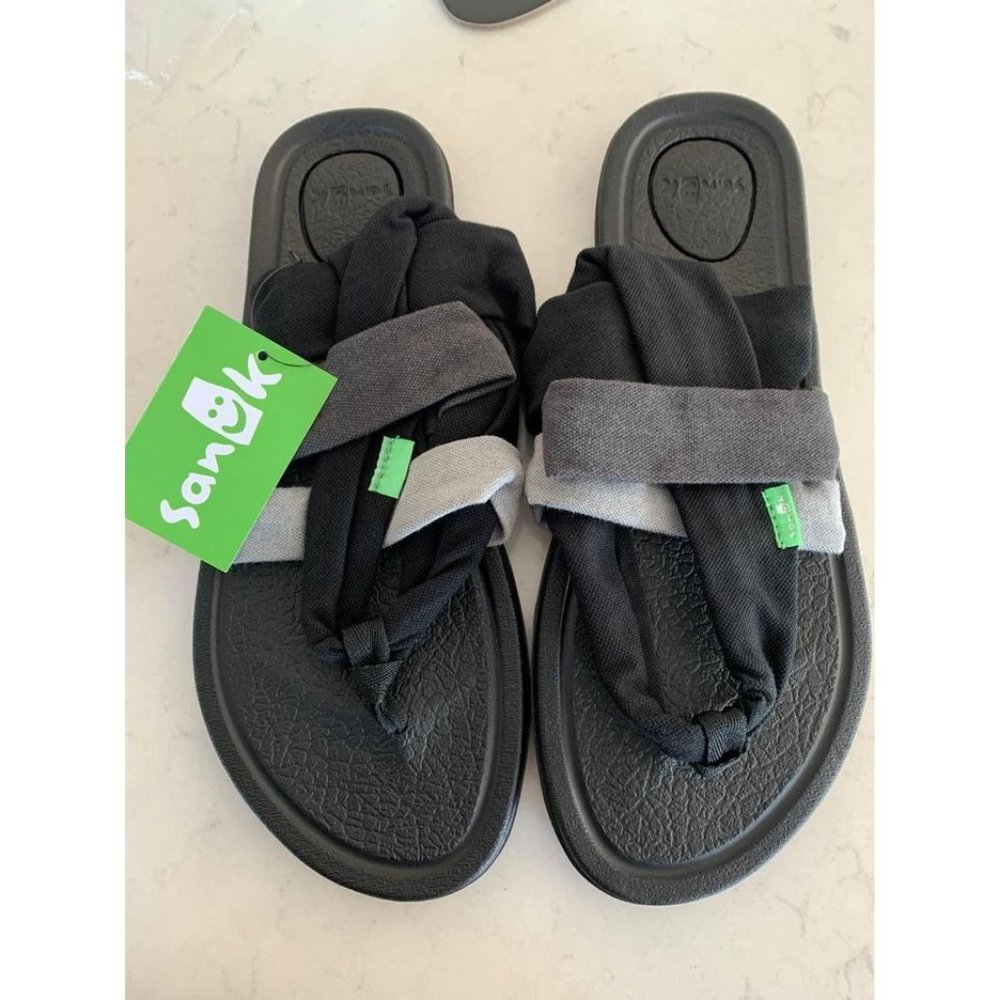 New Womens Sanuk Sandals Size 8